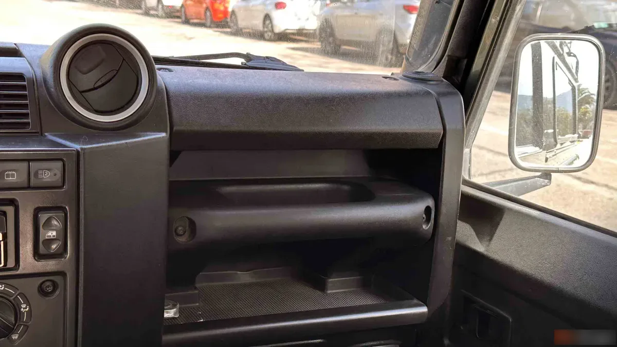 Land Rover Defender 90 Puma año 2008