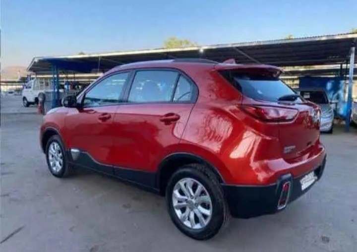 DONGFENG AX4 1.6 Luxury Mt año 2021