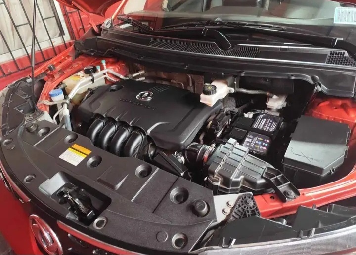DONGFENG AX4 1.6 Luxury Mt año 2021