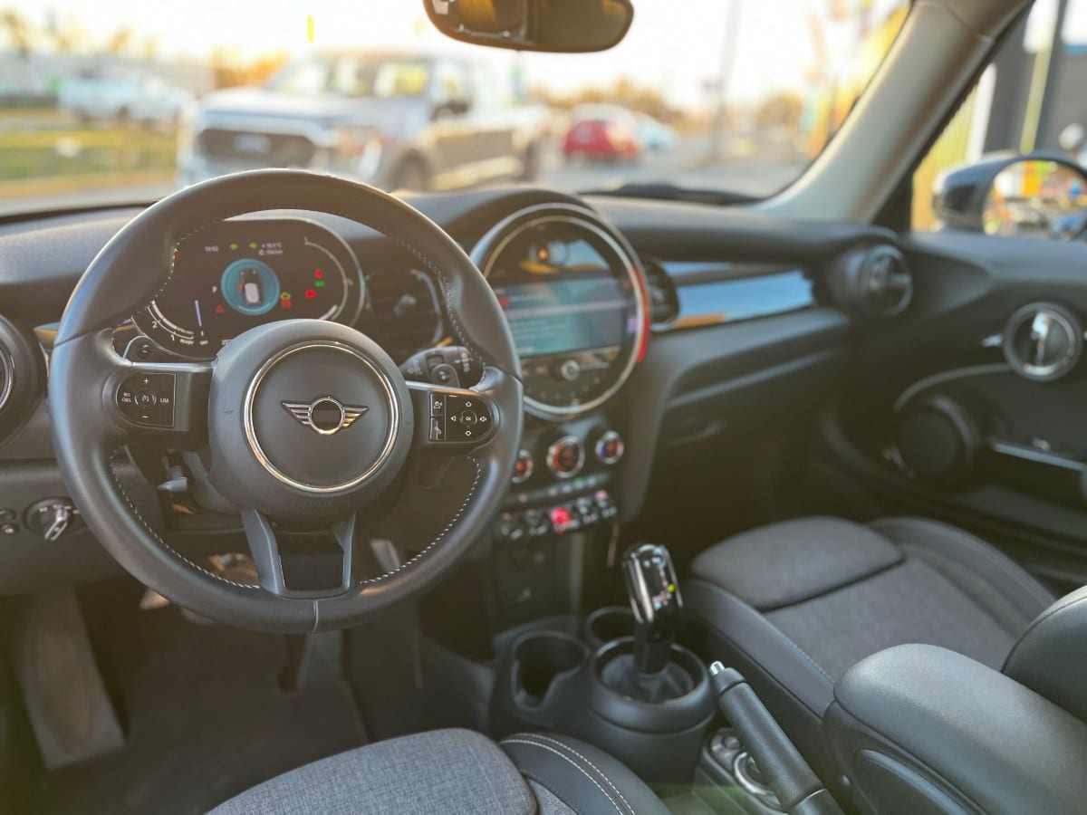 Mini Cooper Hb 3p 2.0 año 2023