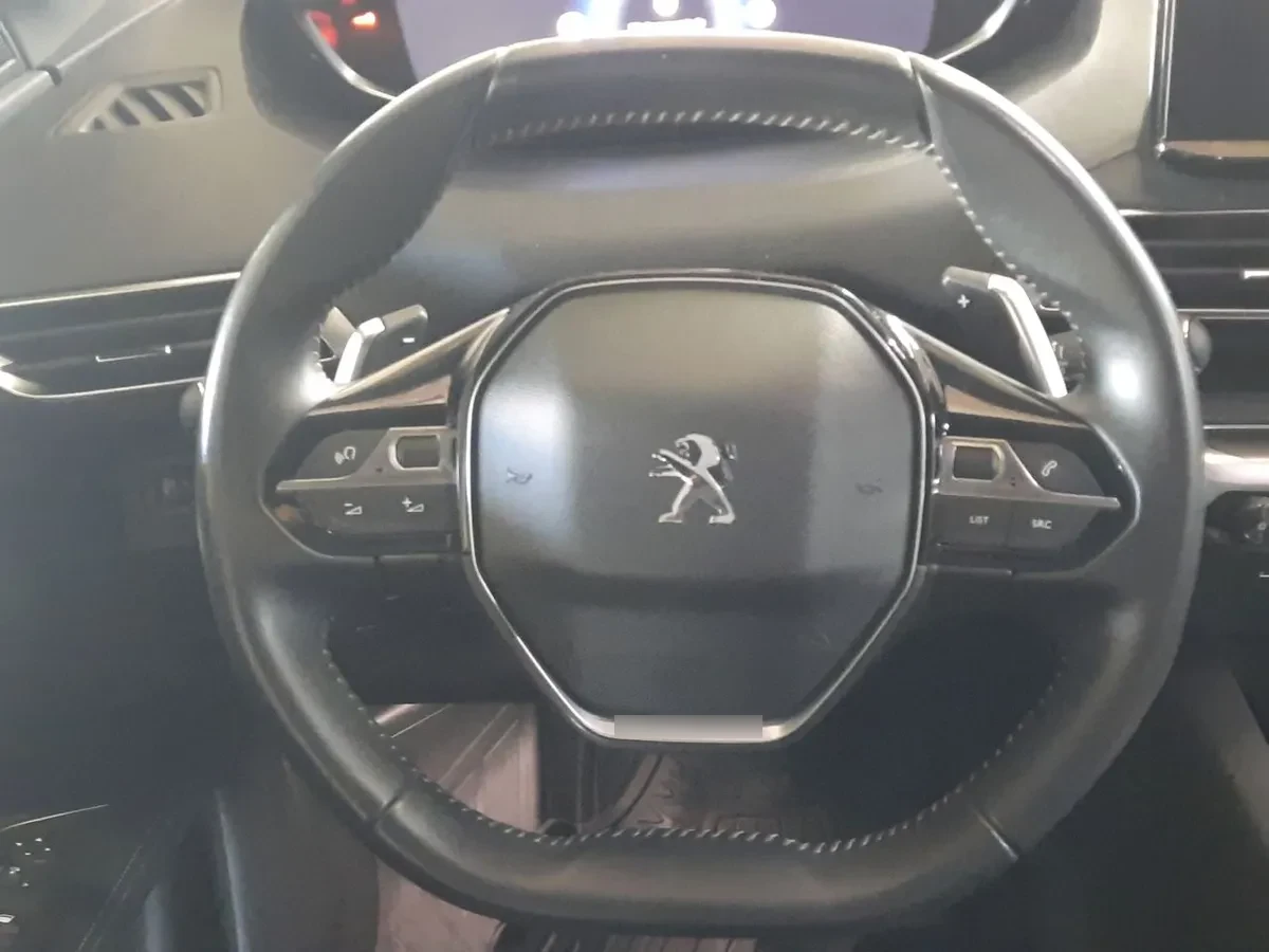 Peugeot 3008 1.5 Allure Pack Bluehdi 130 4x2 Eat8 5p año 2024