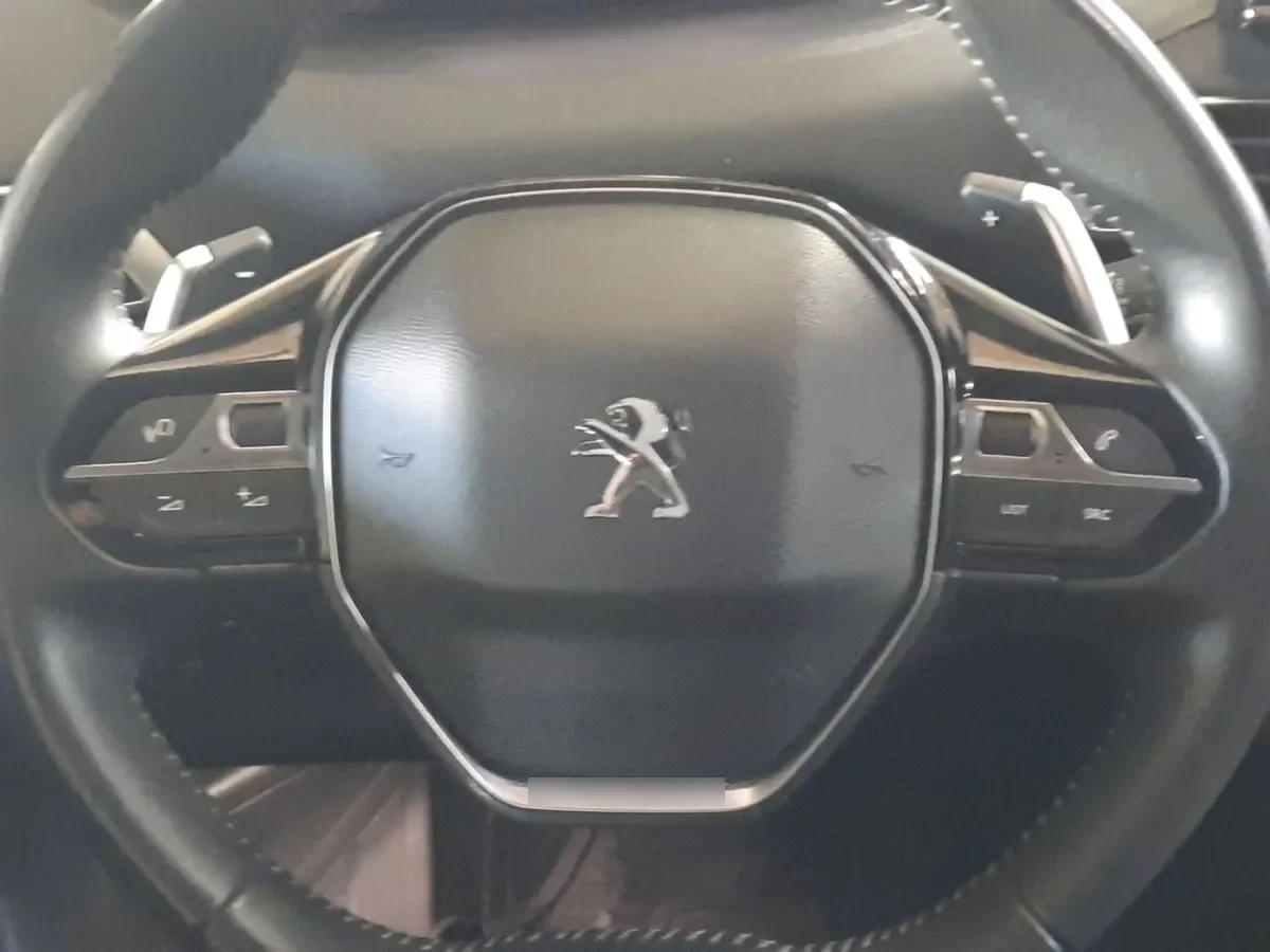 Peugeot 3008 1.5 Allure Pack Bluehdi 130 4x2 Eat8 5p año 2024