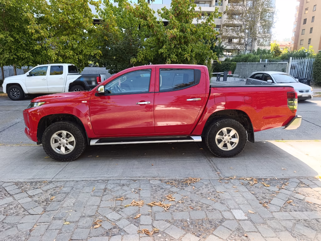 Mitsubishi L200 Katana Crt 4x4 año 2024