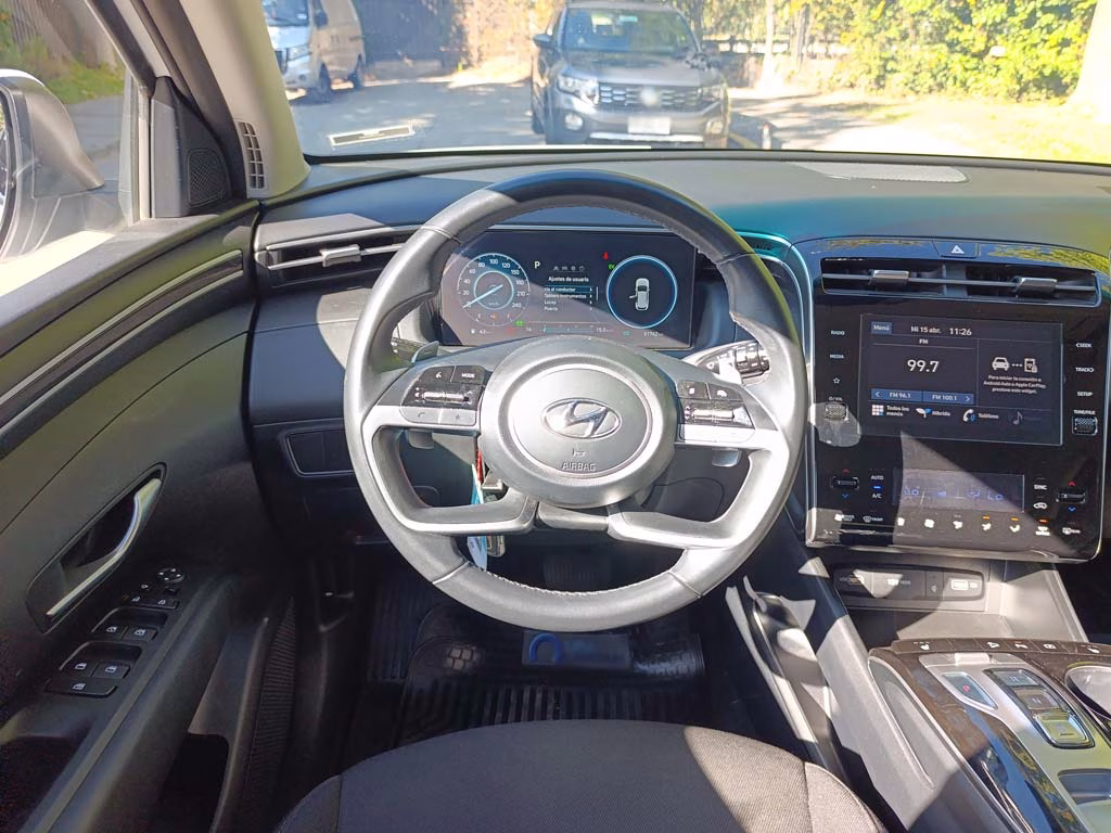 Hyundai Tucson Híbrido año 2023