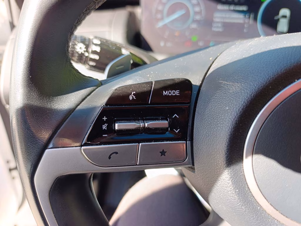 Hyundai Tucson Híbrido año 2023