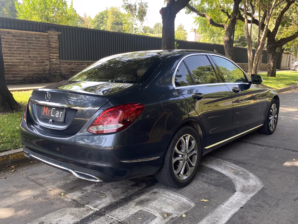 Mercedes Benz C180 1.6 año 2015