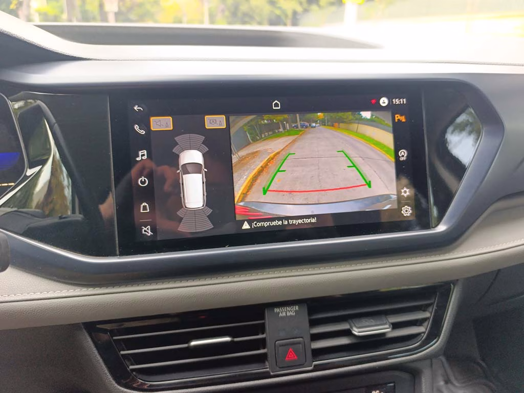 Volkswagen Taos Comfortline año 2023