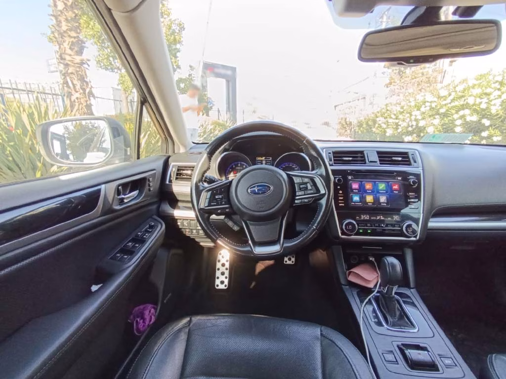 Subaru Legacy 3.6r año 2019