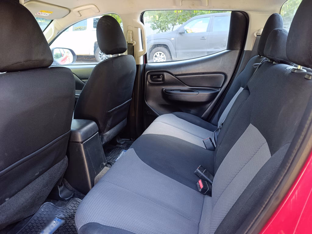Mitsubishi L200 Katana Crt 4x4 año 2024