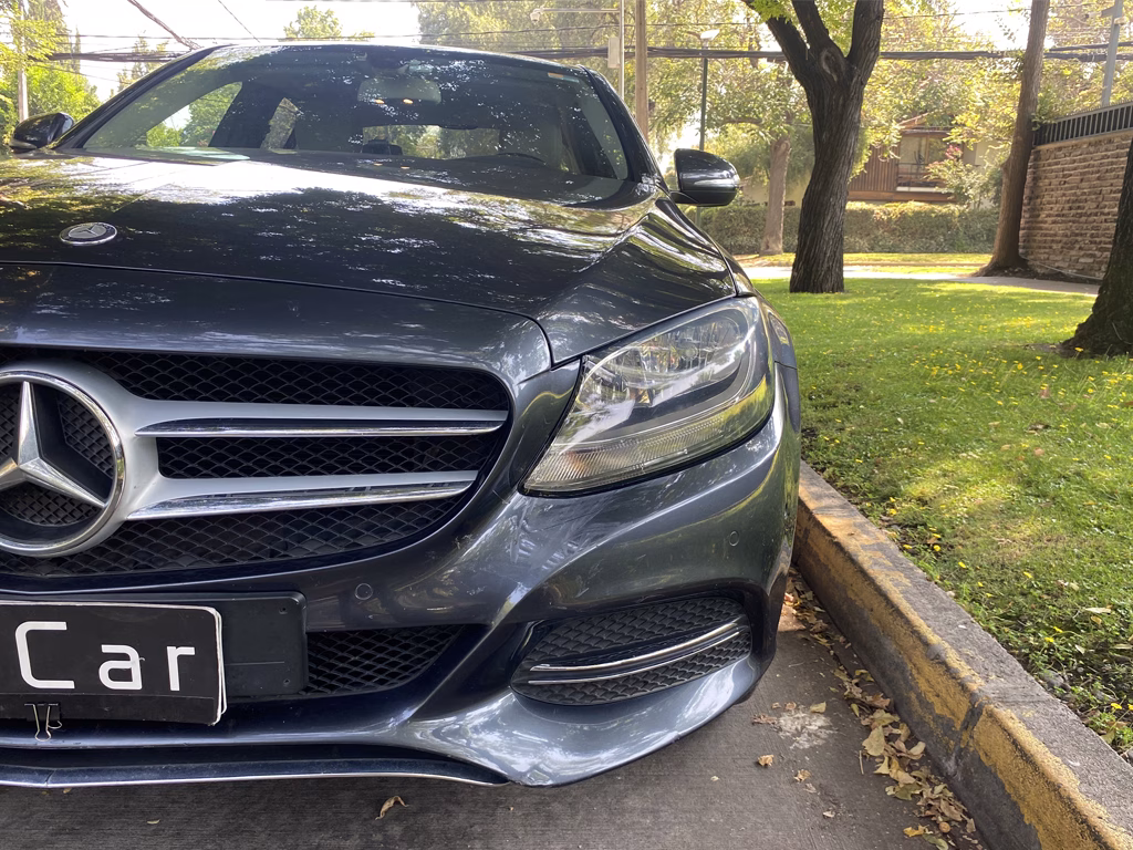 Mercedes Benz C180 1.6 año 2015