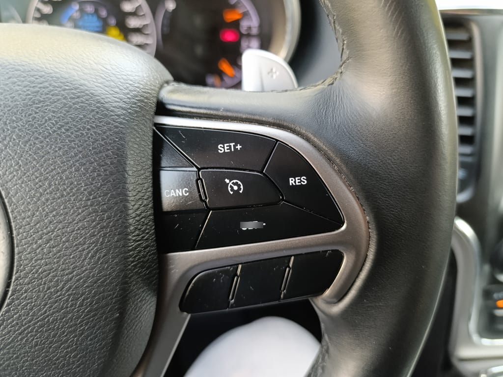 Jeep Grand Cherokee Laredo 4x4 año 2019