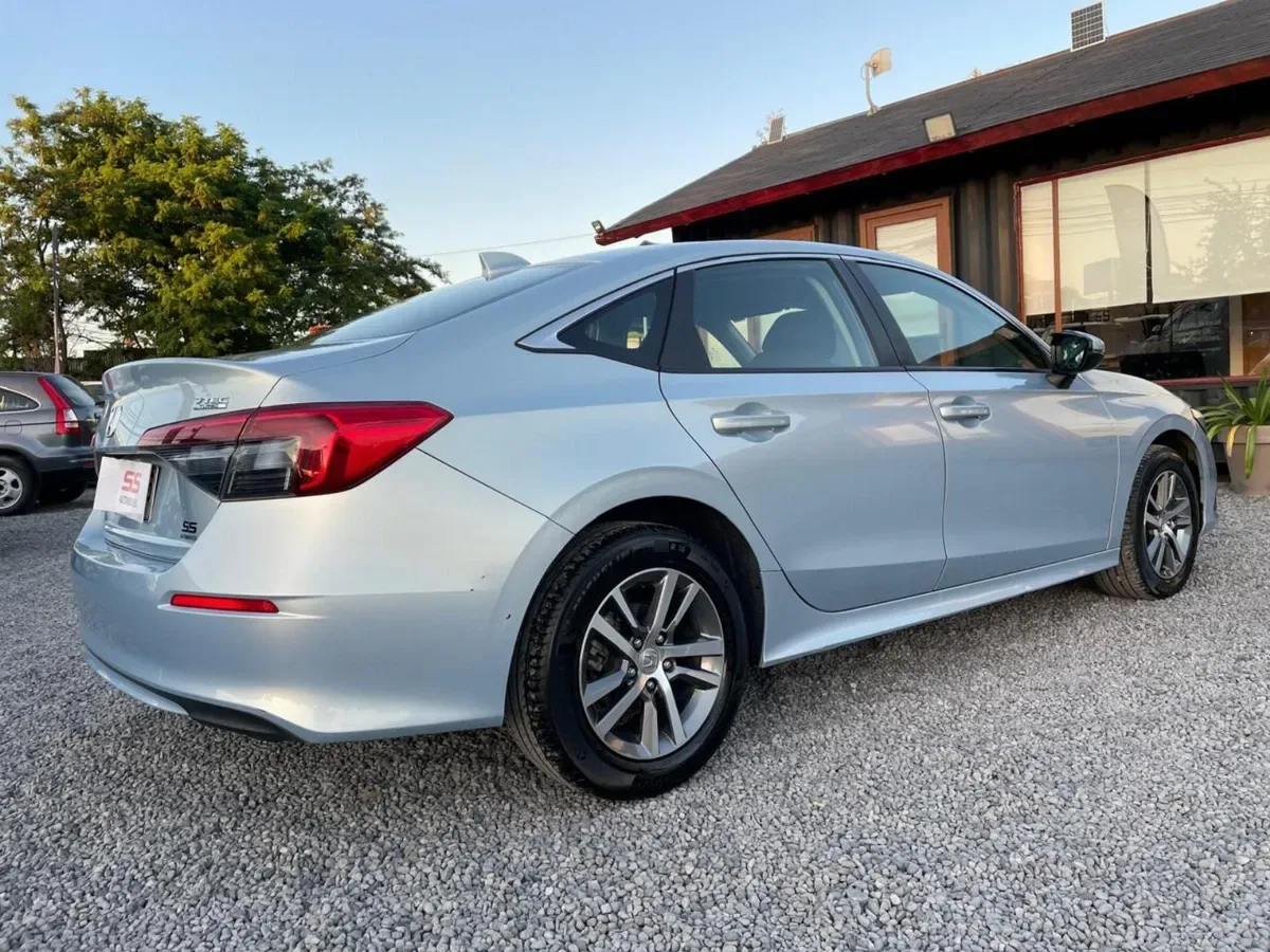 Honda Civic Ex 1.4t At año 2023