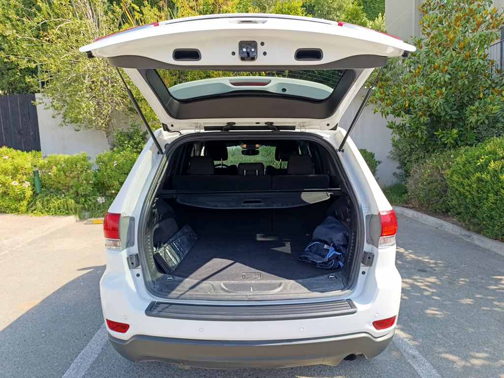 Jeep Grand Cherokee Laredo 4x4 año 2019
