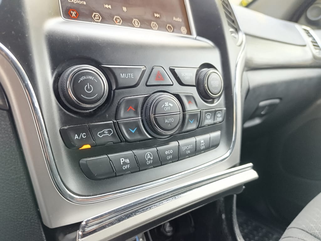 Jeep Grand Cherokee Laredo 4x4 año 2019