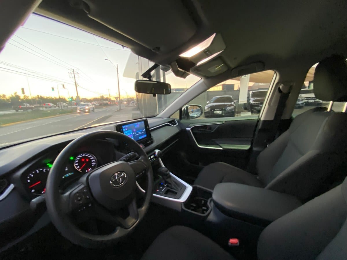 Toyota Rav 4 2.0 4x2 Cvt año 2025