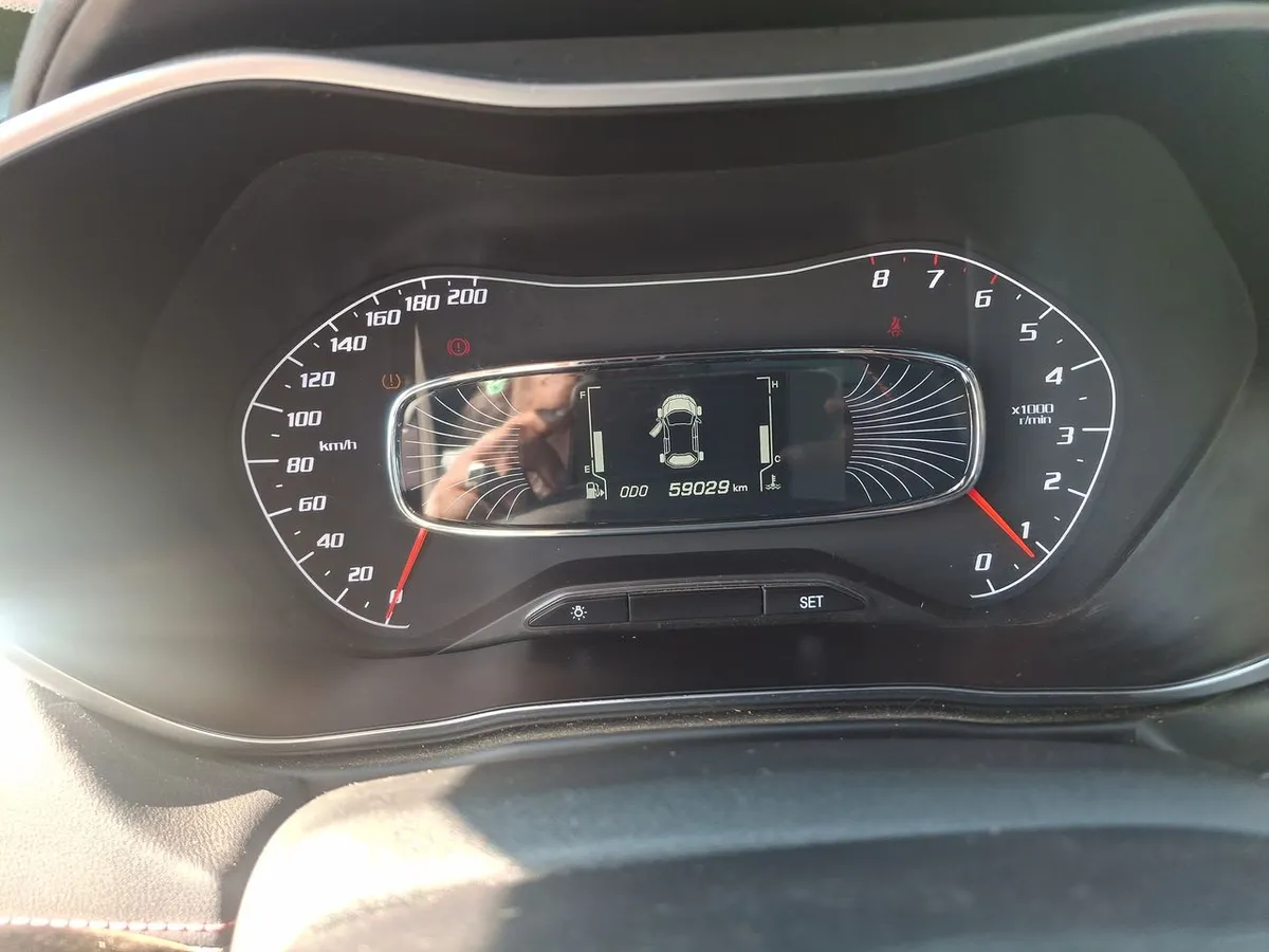 Chevrolet Groove 1.5 Premier 4x2 Mt 5p año 2023