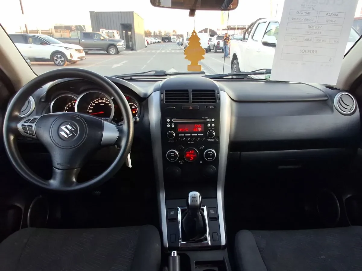 Suzuki Grand Nomade 2.4 Glx Sport 4x2 Mt 5p año 2018