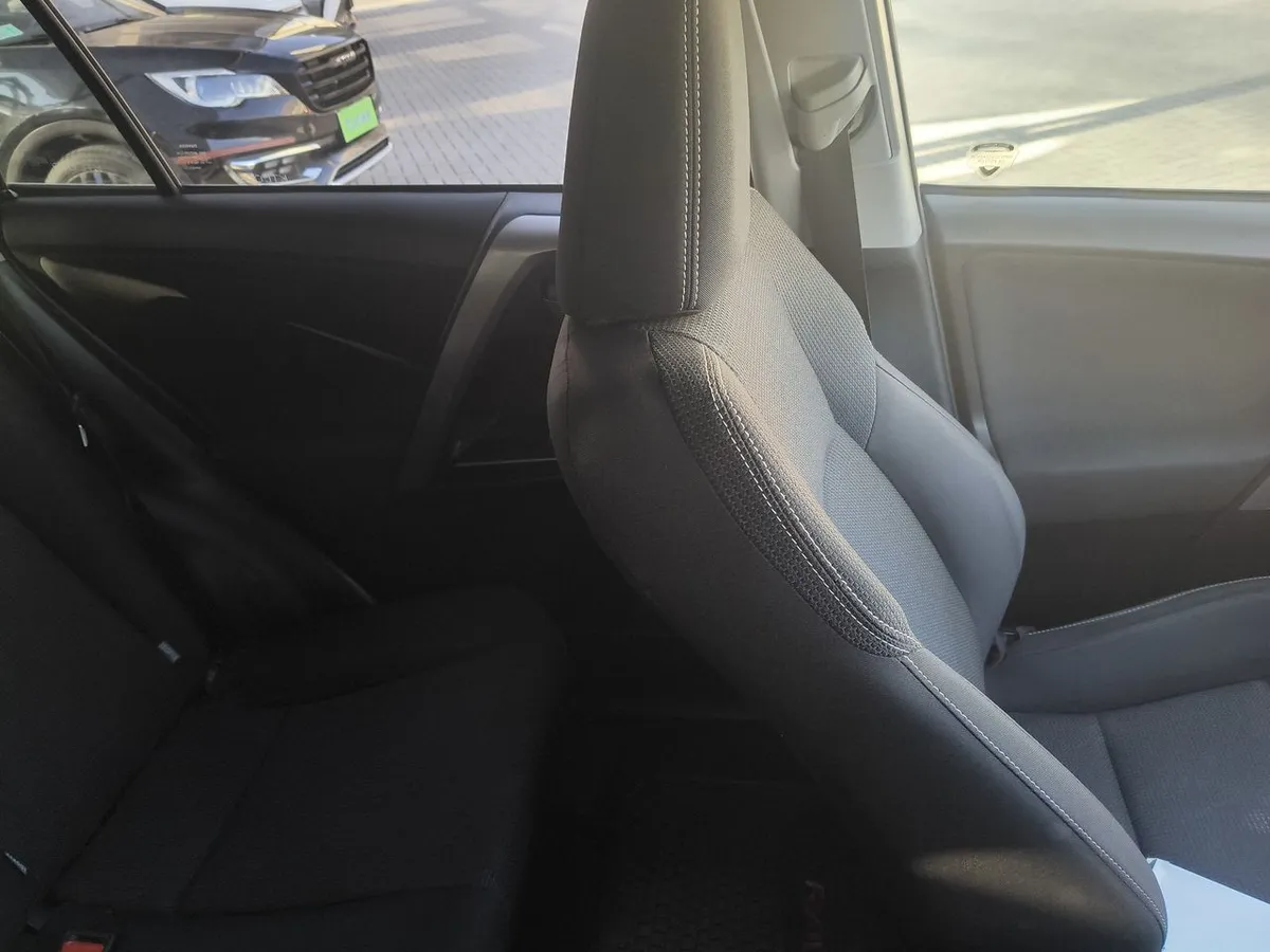 Toyota Rav 4 2.0 4x2 Super Lujo Cvt At 5p año 2019