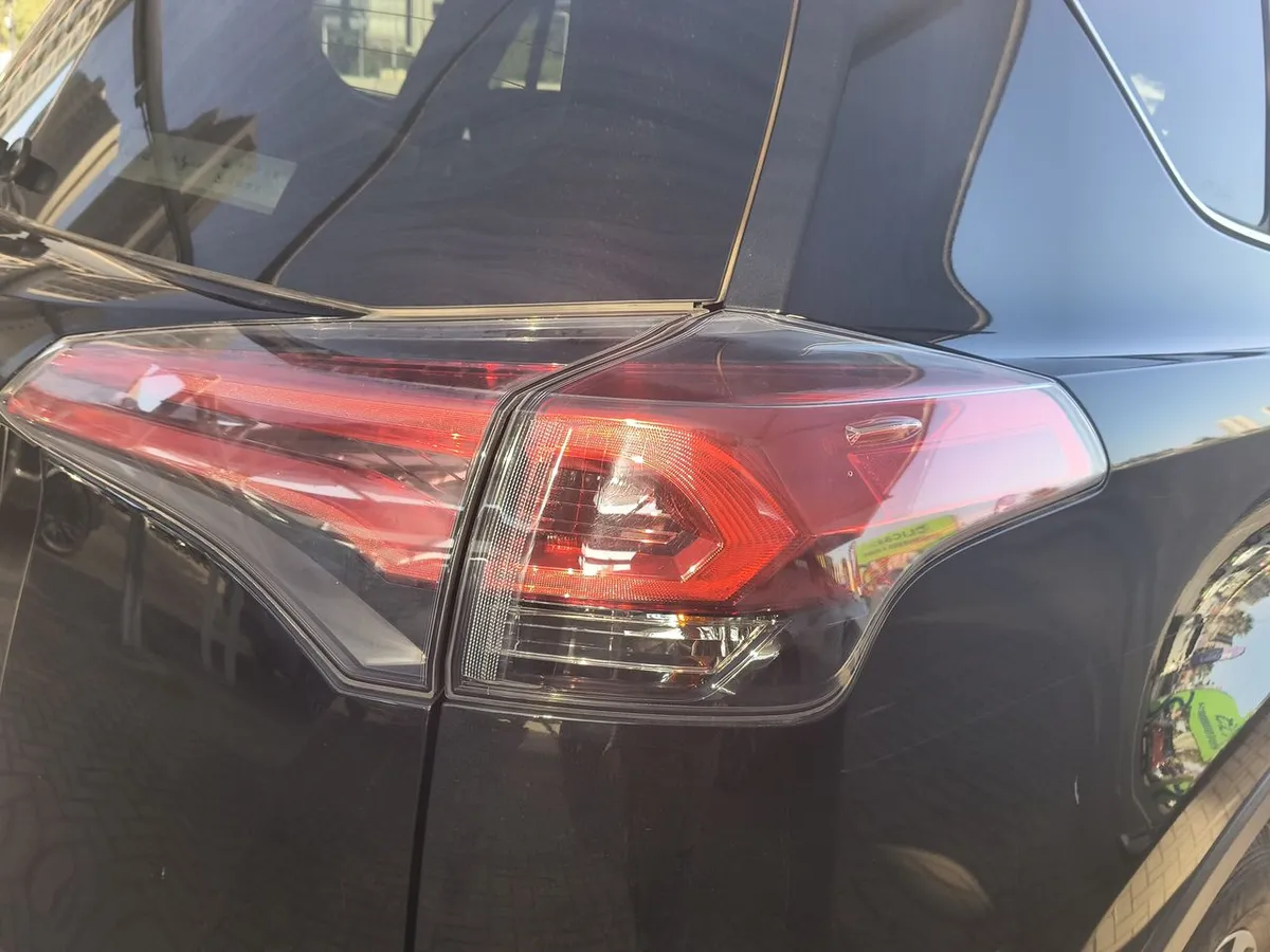 Toyota Rav 4 2.0 4x2 Super Lujo Cvt At 5p año 2019