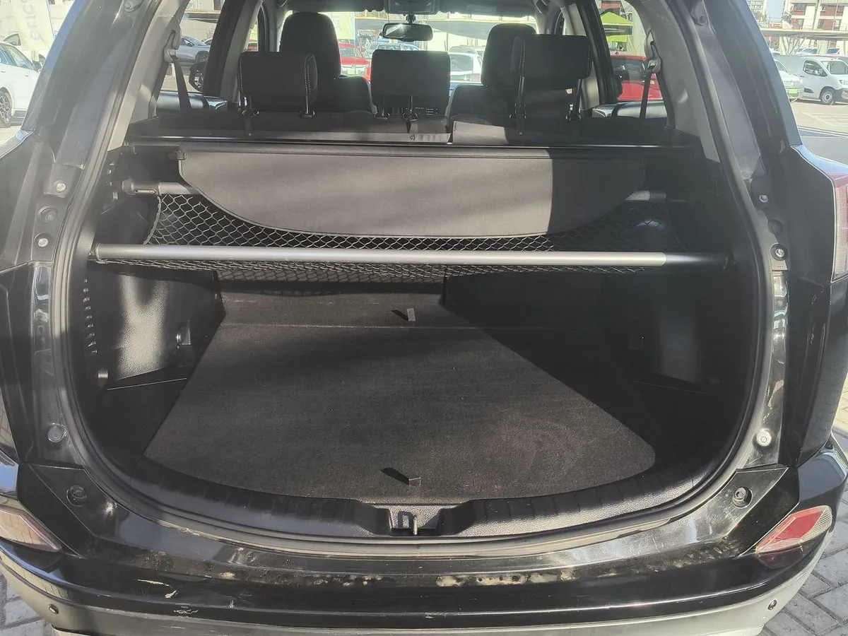 Toyota Rav 4 2.0 4x2 Super Lujo Cvt At 5p año 2019