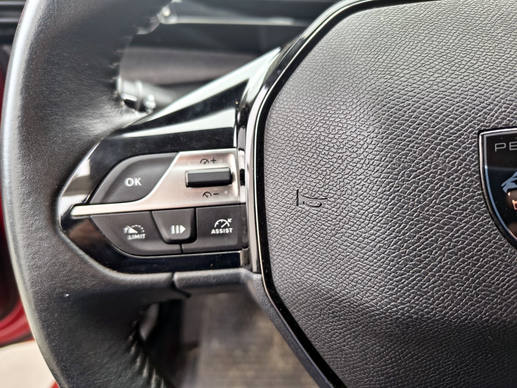 Peugeot 308 Allure año 2024