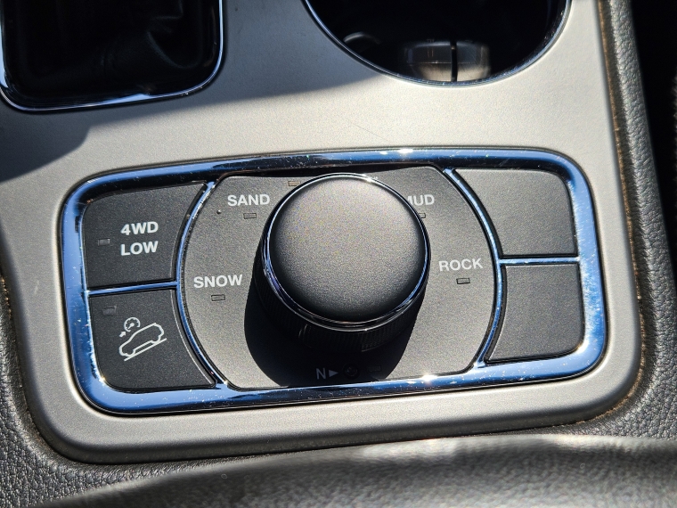 Jeep Grand Cherokee 3.6 Limited Lx At 4x4 año 2022