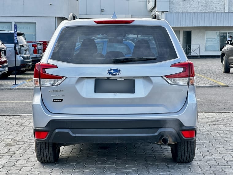 Subaru Forester 2.0 X At 4x4 año 2022