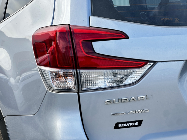 Subaru Forester 2.0 X At 4x4 año 2022