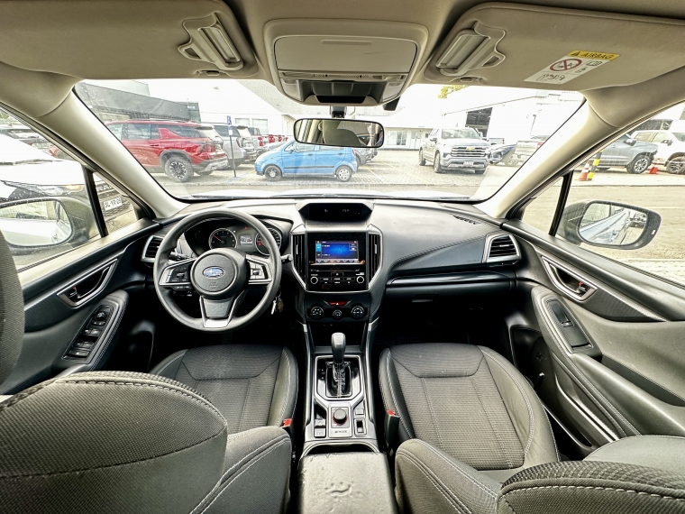 Subaru Forester 2.0 X At 4x4 año 2022