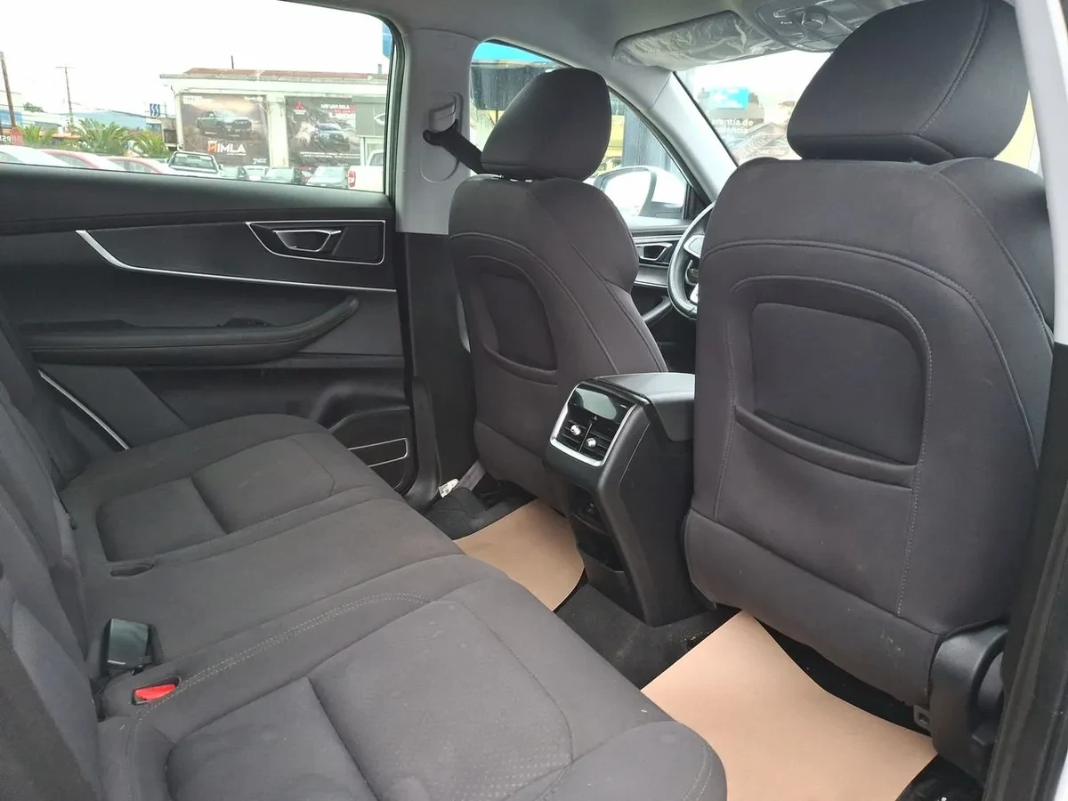 Chery Tiggo 8 1.5t Gl 4x2 Mt6 5p año 2021