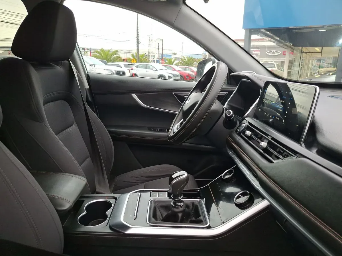 Chery Tiggo 8 1.5t Gl 4x2 Mt6 5p año 2021