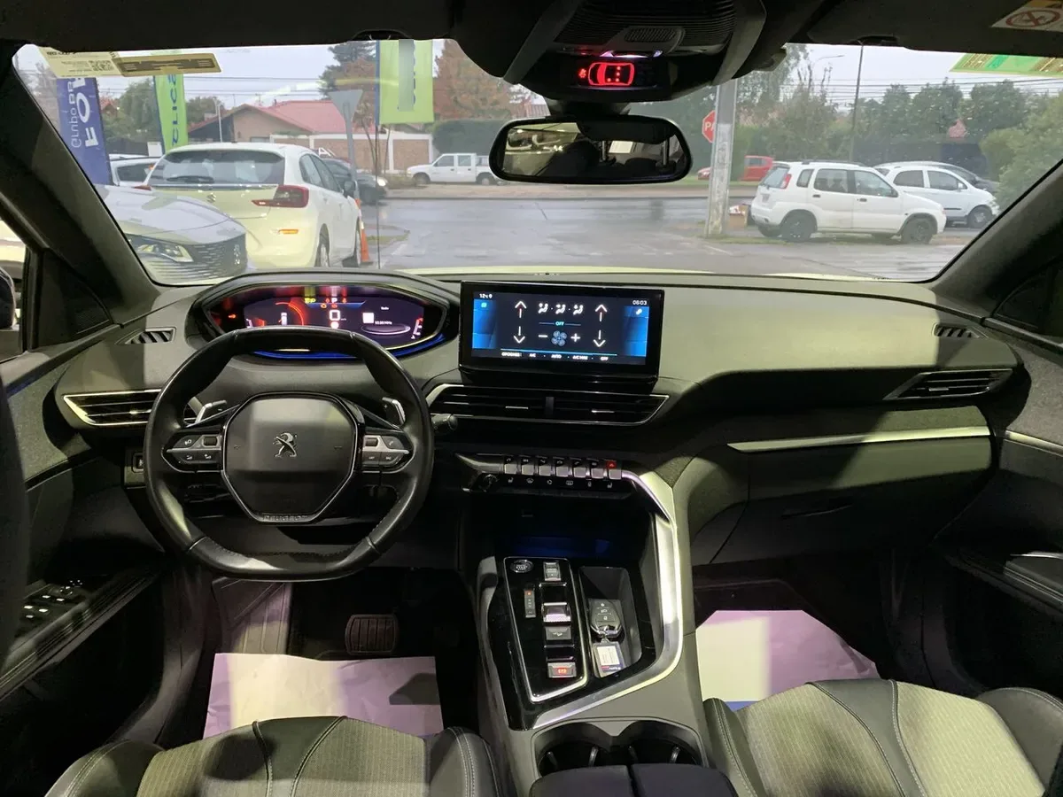 Peugeot 3008 1.5 Allure Pack Bluehdi 130 4x2 Eat8 5p año 2024