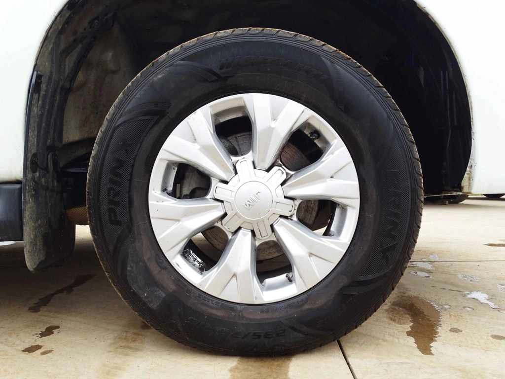 Jim Re-max 4x4 año 2025