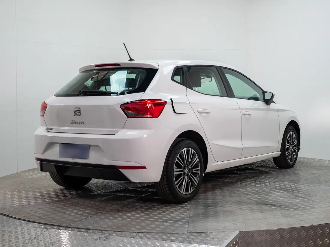 Seat Ibiza Ibiza 1.6 Style Mt año 2023