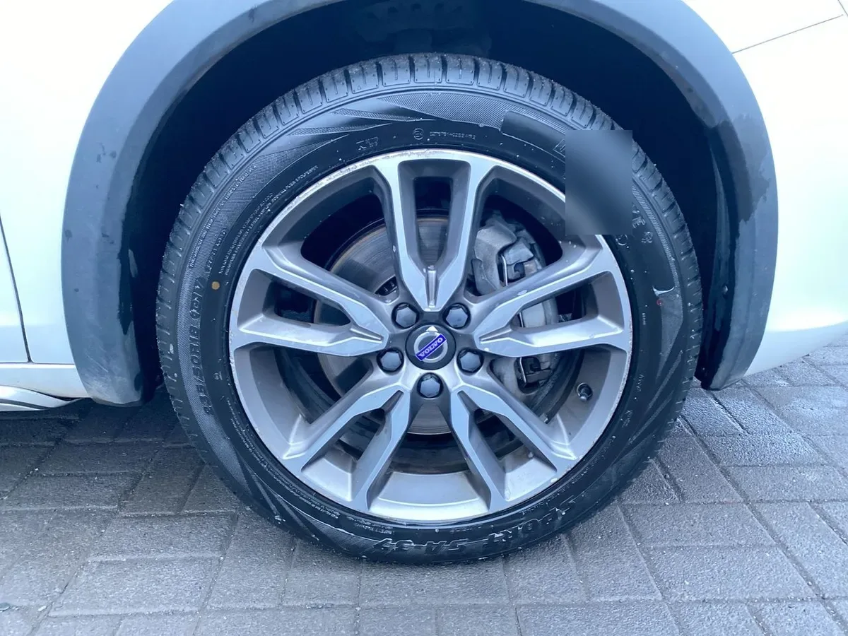Volvo V60 2.5 D4 Diesel Cross Country Comfort Awd At 5p año 2019