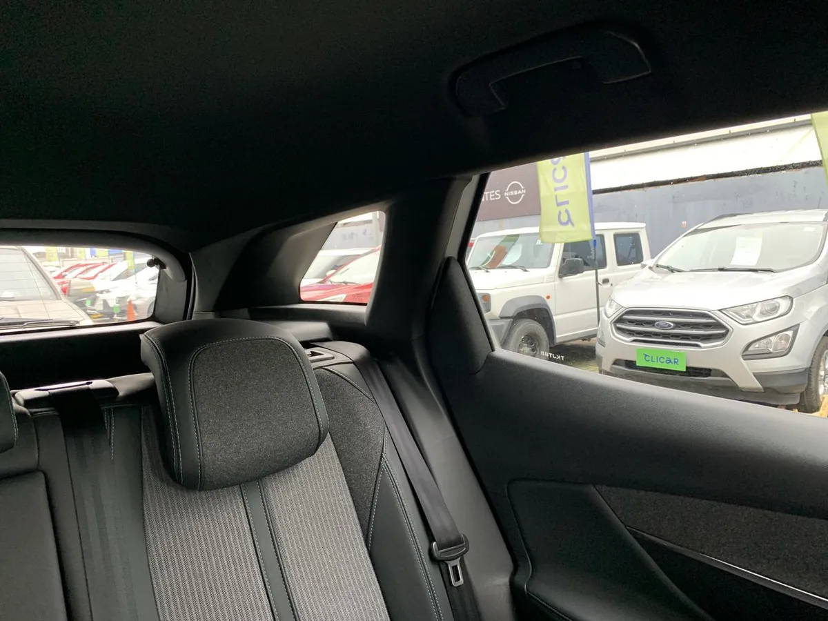 Peugeot 3008 1.5 Allure Pack Bluehdi 130 4x2 Eat8 5p año 2024