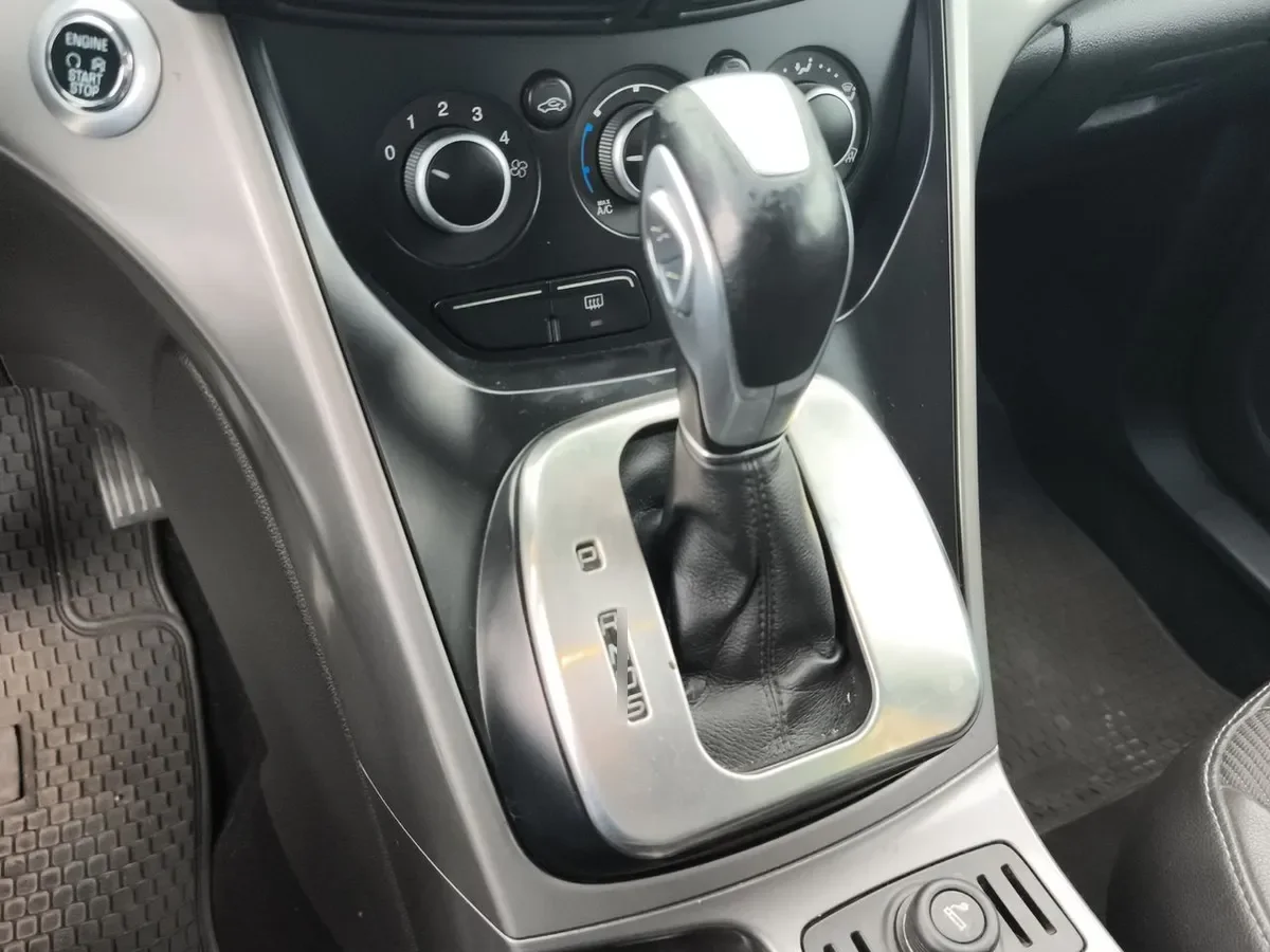 Ford Escape 2.5 S 4x2 At 5p año 2017