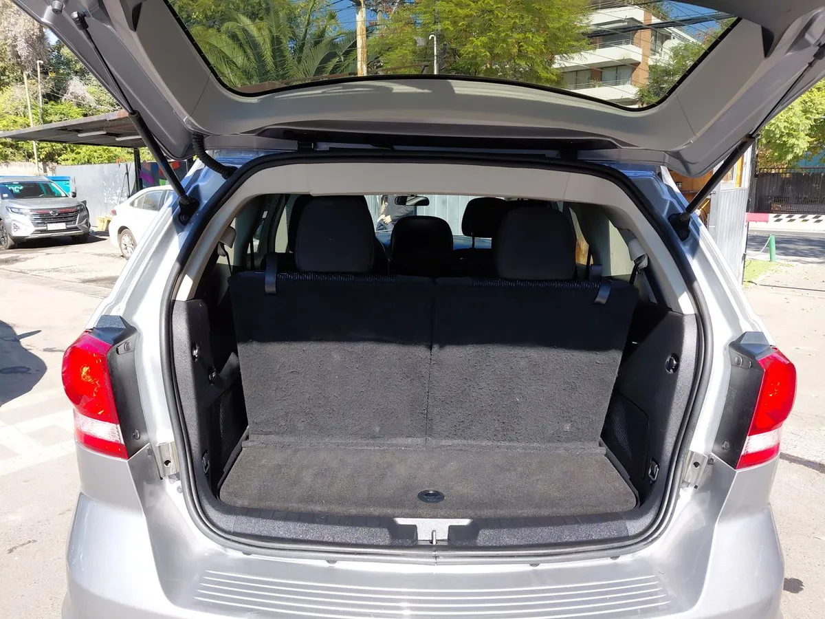 Dodge Journey 2.4 Se 4x2 At 5p año 2018