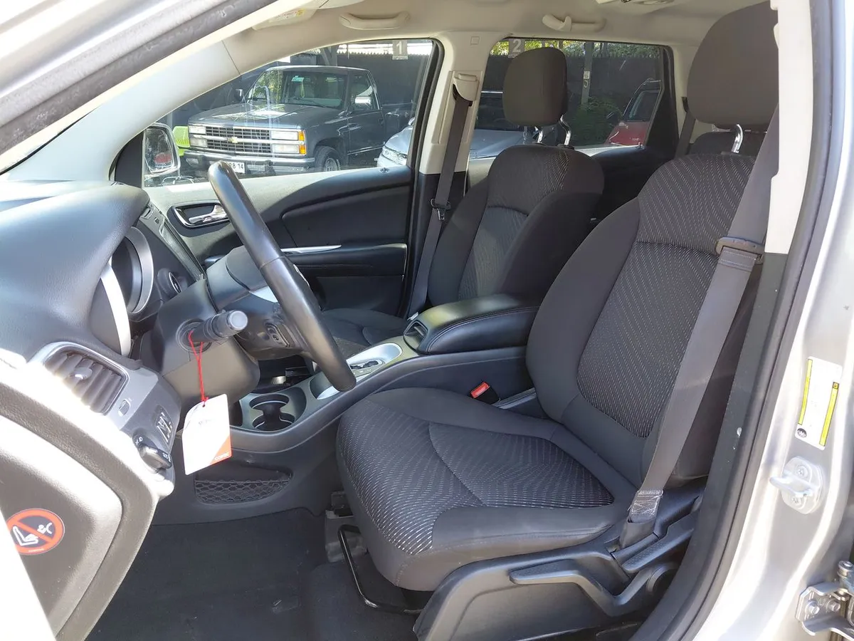Dodge Journey 2.4 Se 4x2 At 5p año 2018