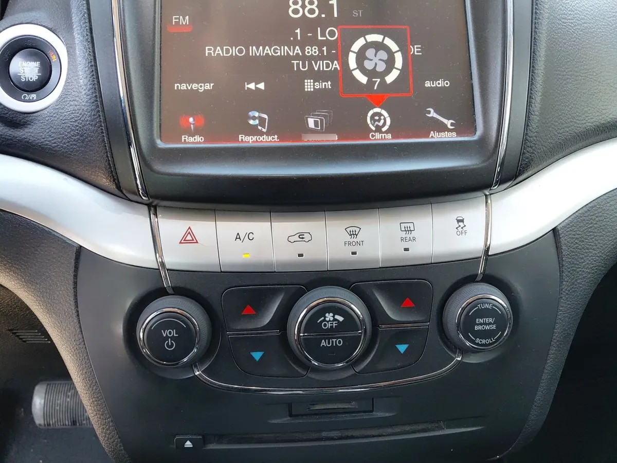 Dodge Journey 2.4 Se 4x2 At 5p año 2018