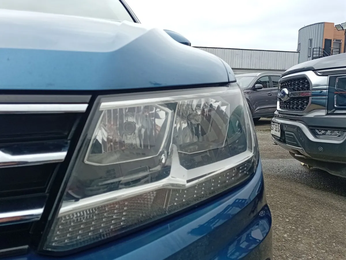 Volkswagen Tiguan 1.4 Tsi Comfortline 4x2 7a 150hp At 5p año 2018