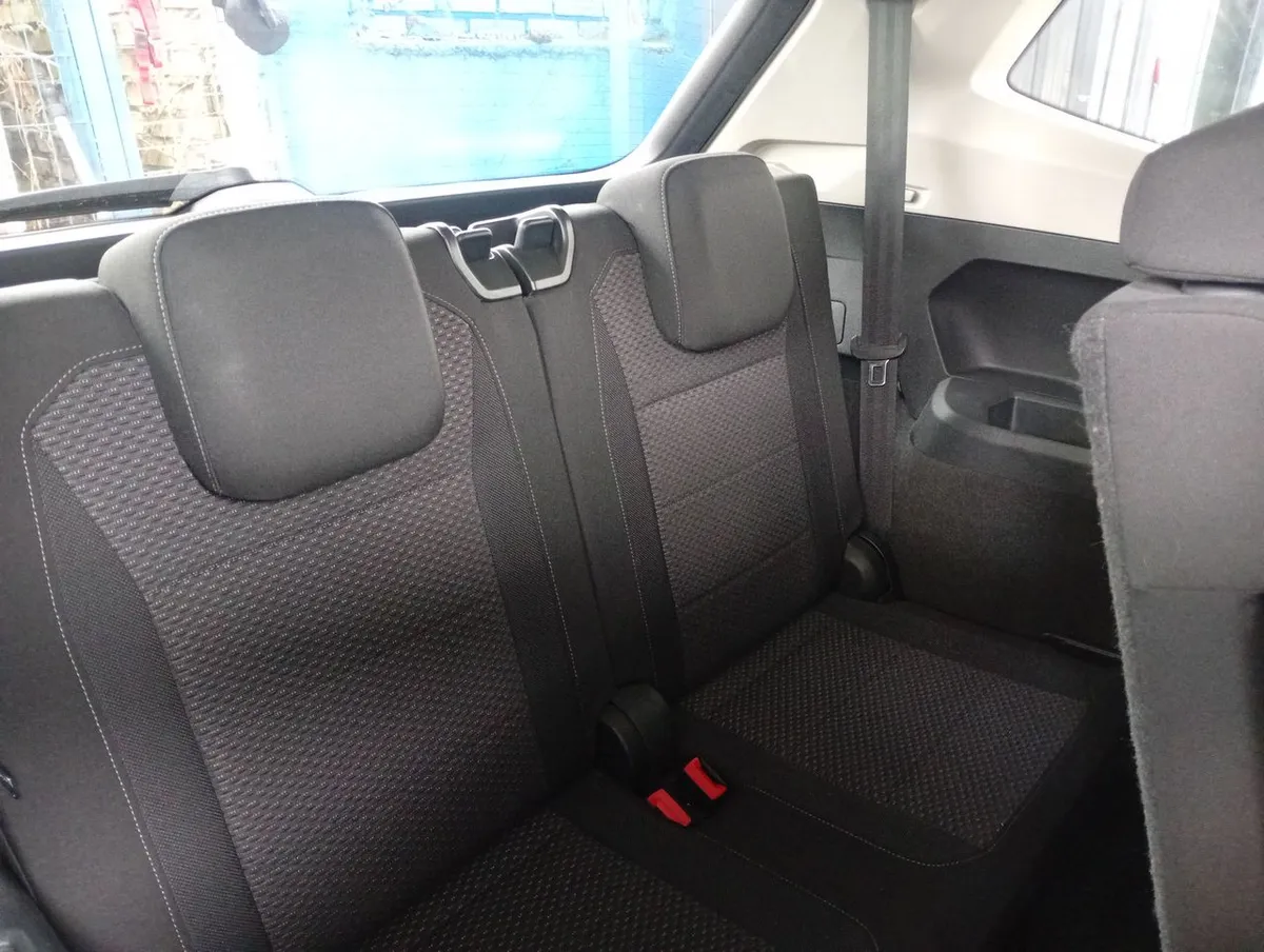 Volkswagen Tiguan 1.4 Tsi Comfortline 4x2 7a 150hp At 5p año 2018