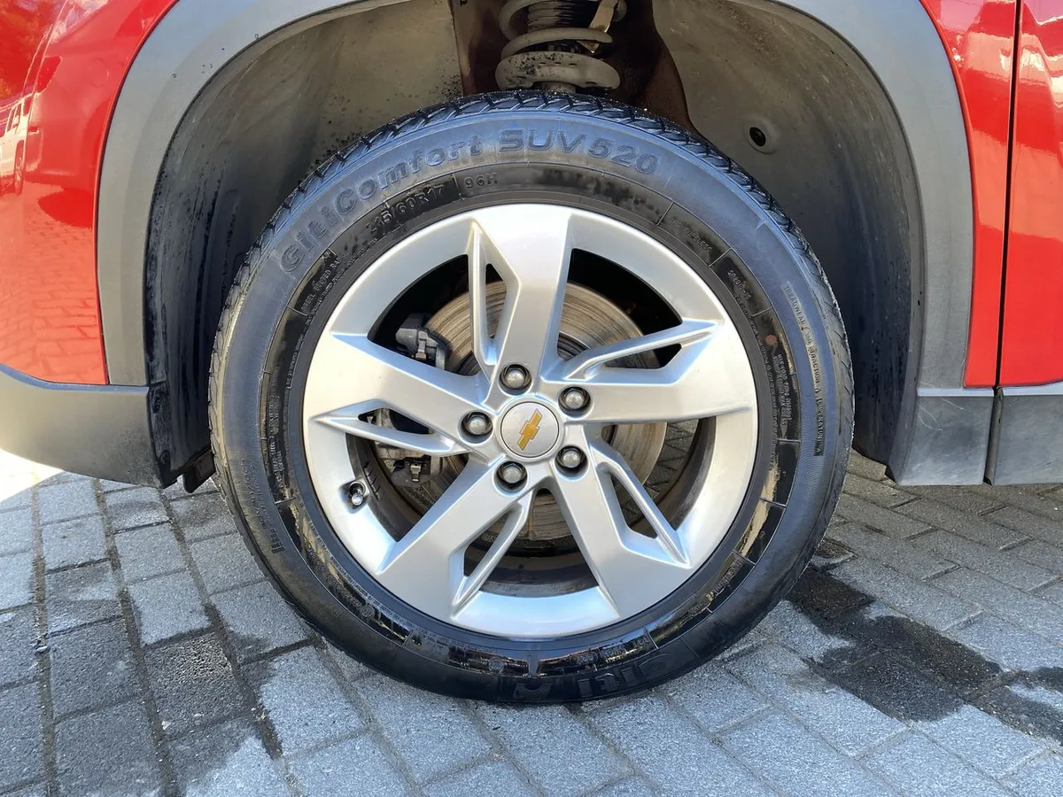 Chevrolet Captiva 1.5t Lt Fwd Cvt At 5p año 2021