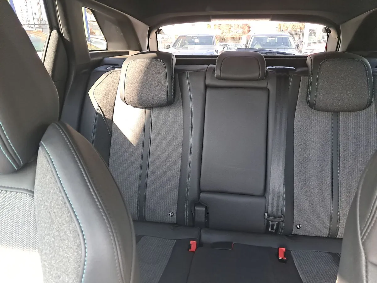 Peugeot 3008 1.6 Allure Pack Thp 165 4x2 Eat6 5p año 2024