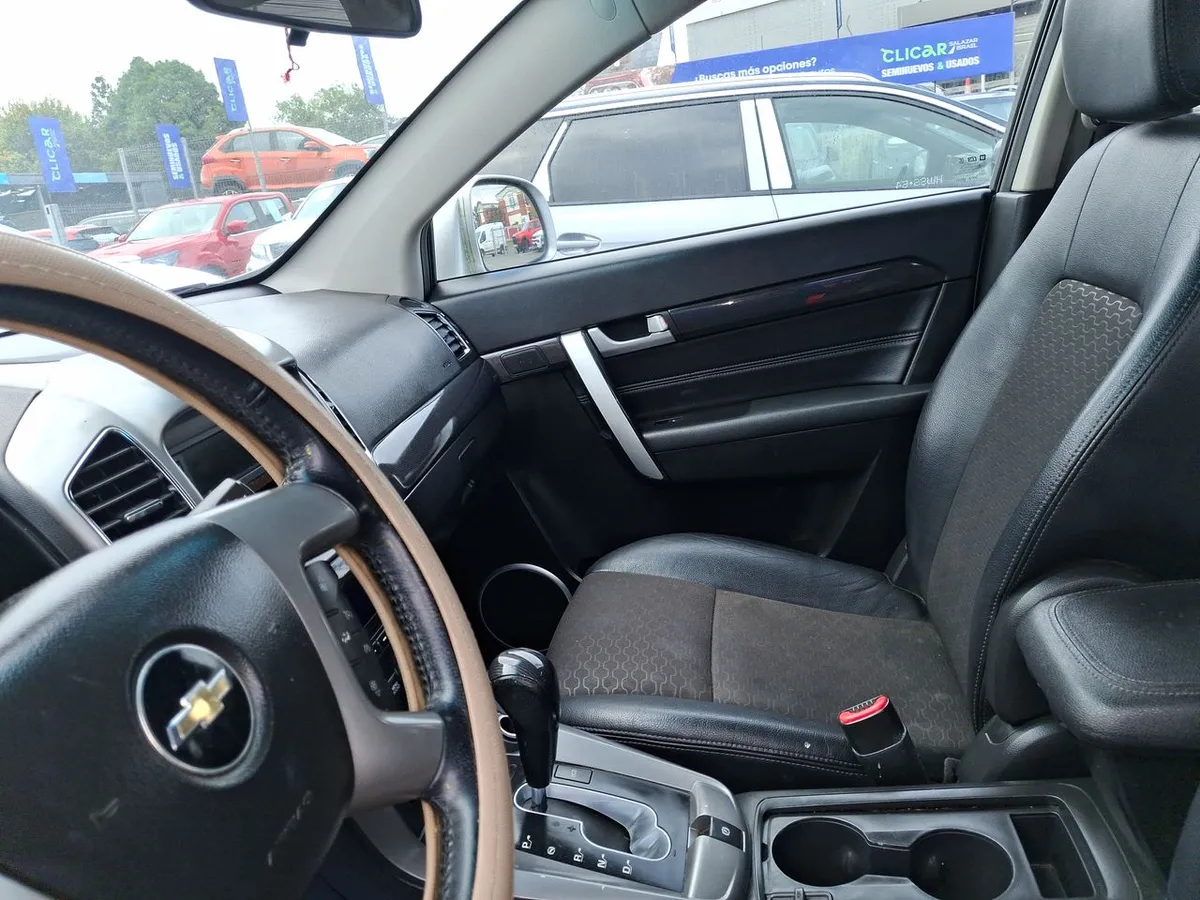 Chevrolet Captiva 2.4 Lt Fwd V Sa At6 5p año 2016