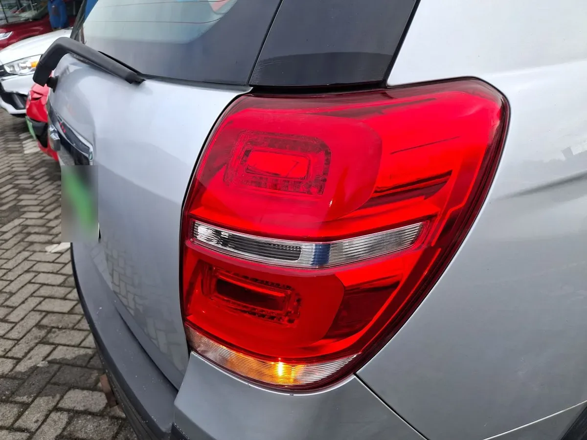 Chevrolet Captiva 2.4 Lt Fwd V Sa At6 5p año 2016