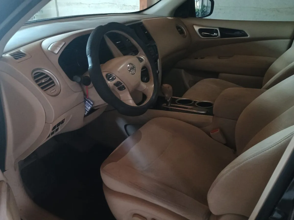 NISSAN PATHFINDER 3.5 Sense Cvt At 4x2 año 2015