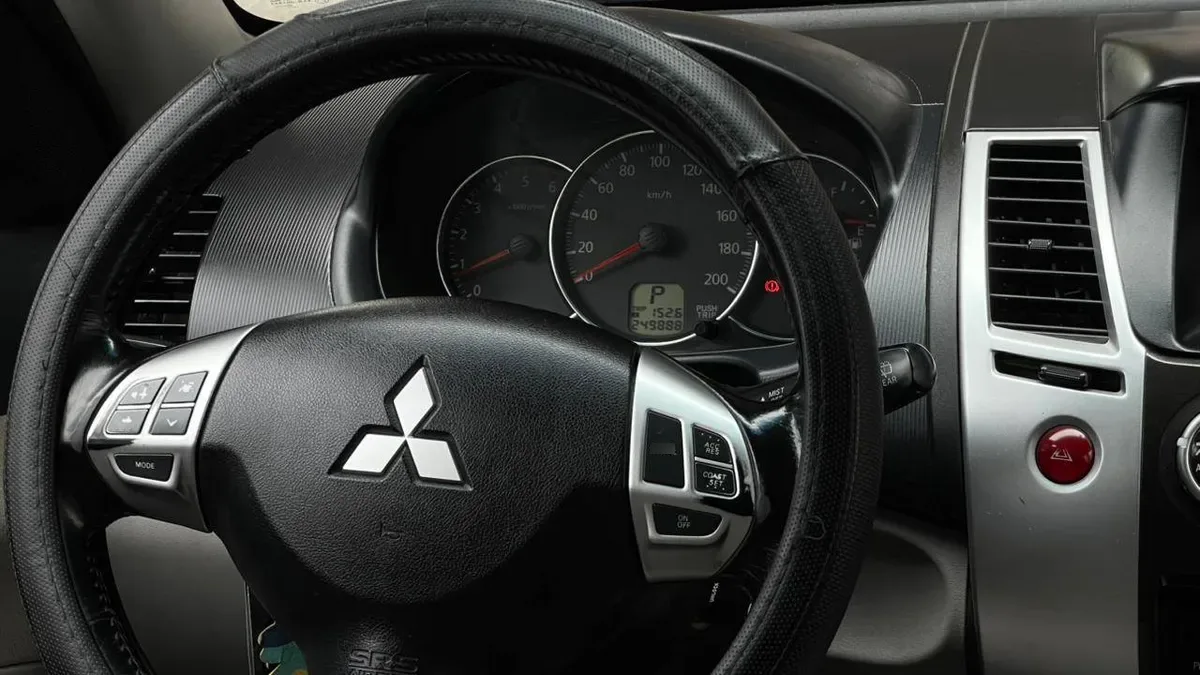 Mitsubishi Montero Sport G2 2.5 Diesel 2wd At año 2013