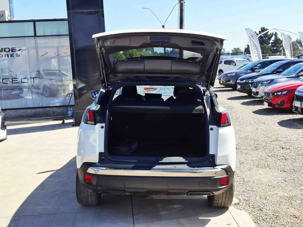 Peugeot 3008 Allure año 2023