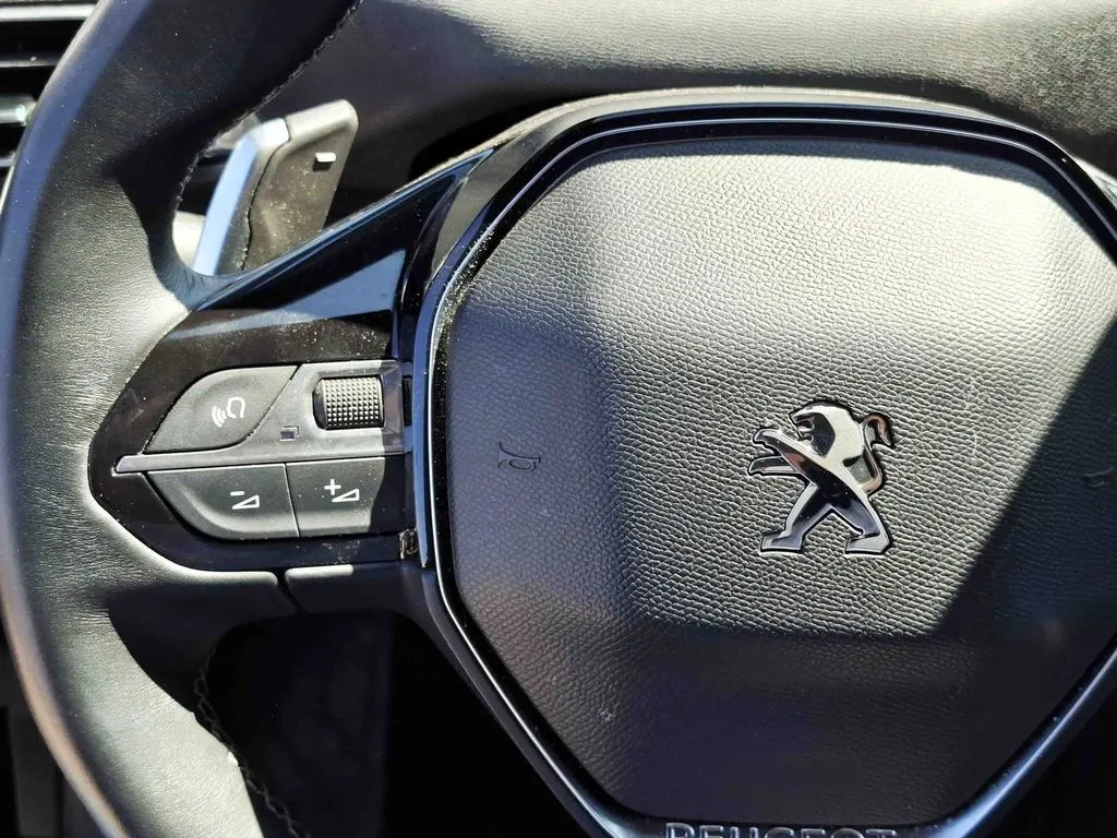 Peugeot 3008 Allure año 2023